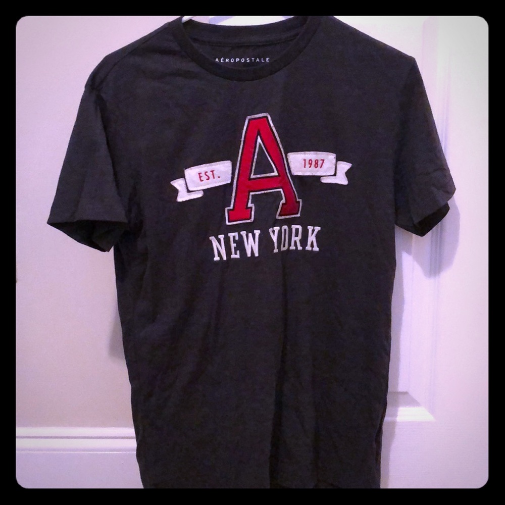 Size Small Women’s T-Shirt. Looks brand new!